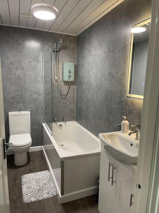 גלאזגו River View Apartment מראה חיצוני תמונה